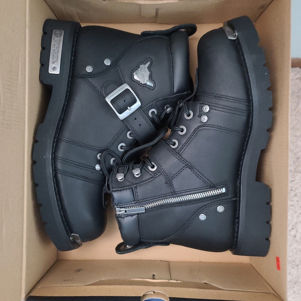 Men's 10.5 Harley-Davidson Hommes Boots BRAND NEW IN BOX